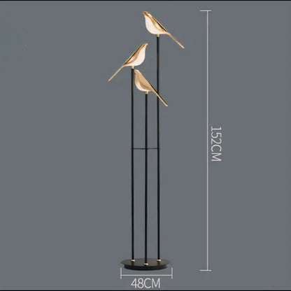 Moderne Vogel-LED-Stehlampe mit 3 Leuchtköpfen und goldenen Details