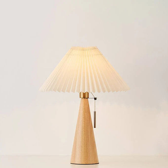 Japanische Holztischlampe mit plissiertem Stoffschirm