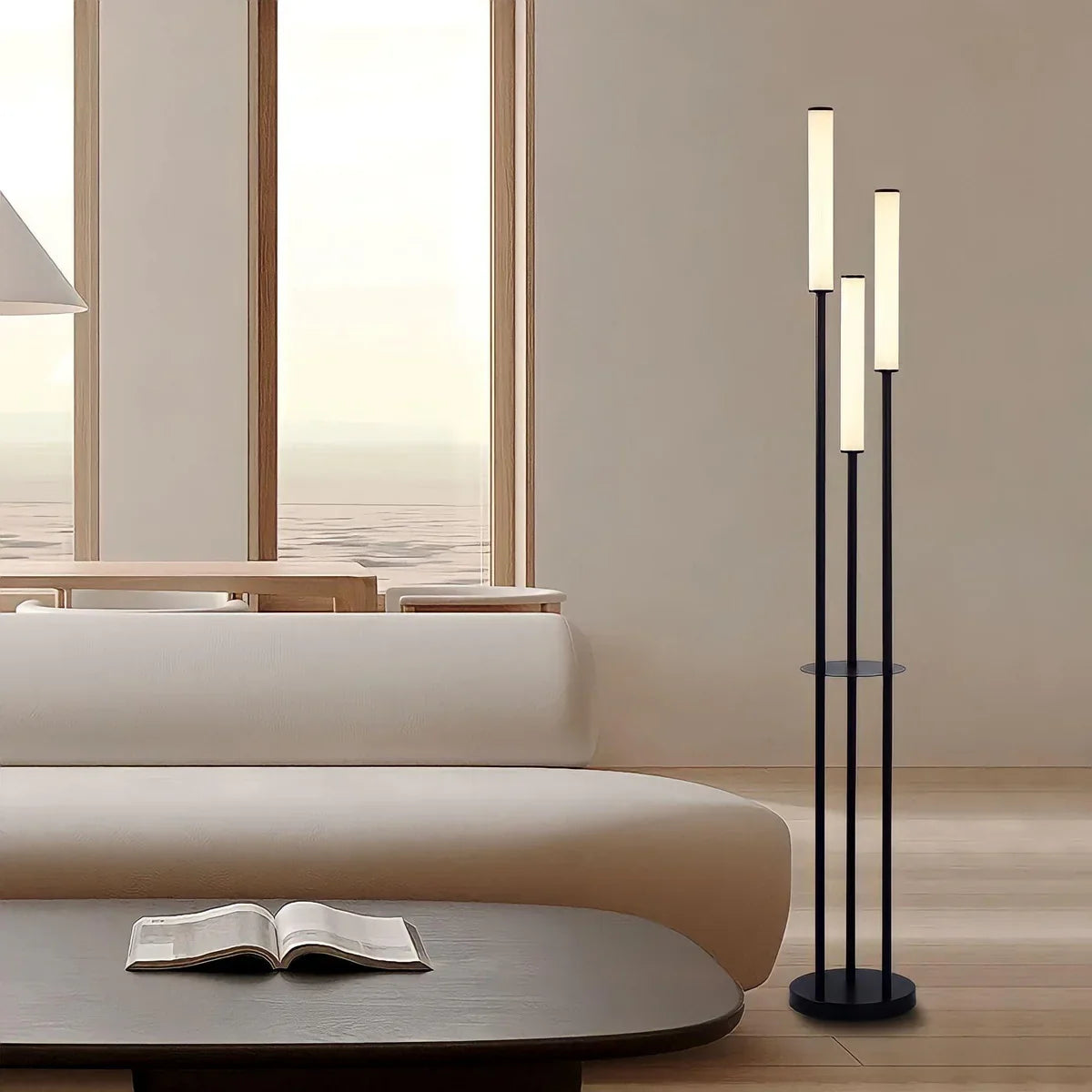 Moderne 3-flammige LED-Stehlampe mit Dimmer
